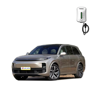 Le meilleur SUV familial de Li L8 avec sièges en cuir et climatiseur automatique.