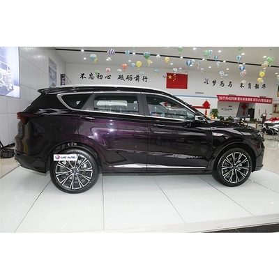 Le SUV de Chery Jetour X70 en 2024 avec chauffage électrique réglable et miroirs pliants.