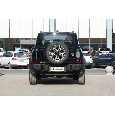 Compact 2.0T Red JETOUR T1 à cinq portes et cinq places à quatre roues motrices