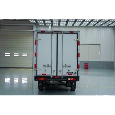 Puissance maximale de 243 kW réglage manuel du siège du copilote Feidi Q2T 2 places petit camion électrique
