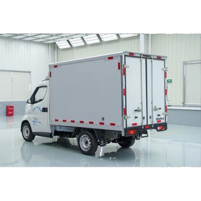 Camions à énergie naturellement aspirée avec 8 mètres cubes et une autonomie purement électrique de 230 km