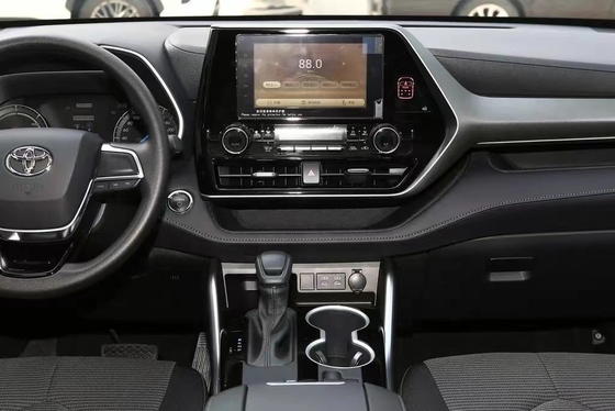 Le toit panoramique et la commodité 2023 Toyota Highlander SUV