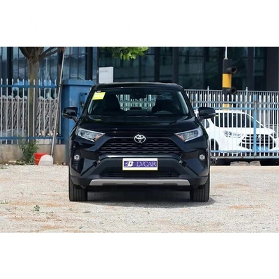 Contrôle de vitesse ACC et position de direction de la manette gauche dans le Toyota RAV4 2023