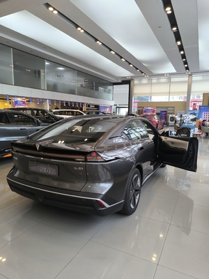 Autonomie de croisière de 515 à 705 km Véhicule 100% électrique Chang'an Shenlan SL03 Sports Car