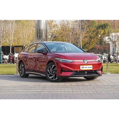 La berline sportive Volkswagen ID7 A 2024 avec une puissance maximale de 150 kW et une vitesse maximale de 155 km / h