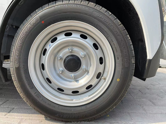 Feidi Q2V camion de fret blanc avec système de levage automatique et portée de 250 km