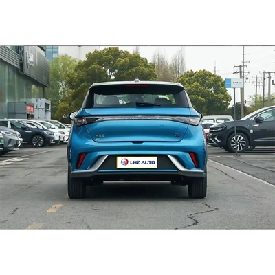BYD Dolphin Long Range Véhicule électrique pur avec 180Nm de couple maximal et cinq portes
