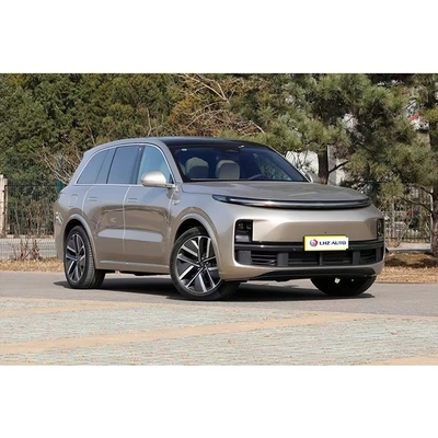 Le meilleur SUV familial de Li L8 avec sièges en cuir et climatiseur automatique.