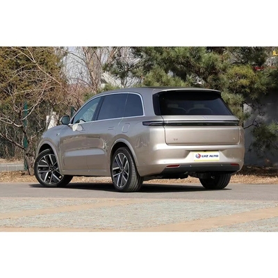 Le meilleur SUV familial de Li L8 avec sièges en cuir et climatiseur automatique.