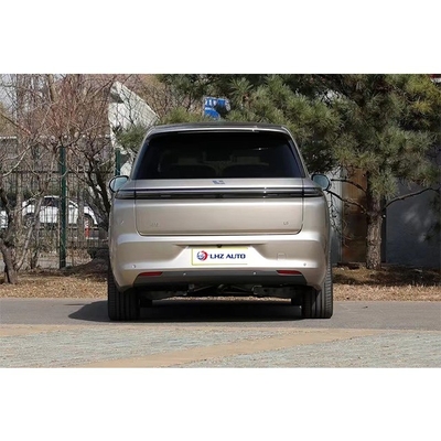 Le meilleur SUV familial de Li L8 avec sièges en cuir et climatiseur automatique.