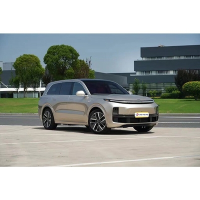 Li L9 La voiture chinoise à longue endurance et à 6 places hybride rechargeable est maintenant en Russie