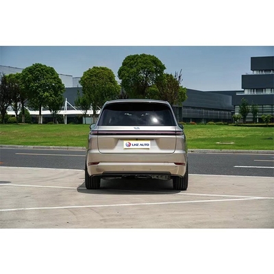 Li L9 La voiture chinoise à longue endurance et à 6 places hybride rechargeable est maintenant en Russie