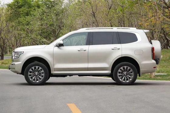R19 Taille du pneu Réservoir 500 Grand SUV Usine 0km Voiture avec climatisation automatique