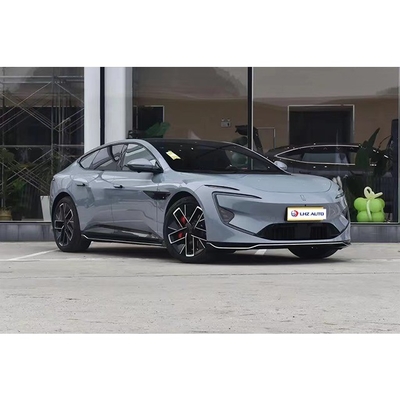 Le premier SUV électrique d' Avatr 12 pour et Luxury Longueur * largeur * hauteur 5020 * 1999 * 1460