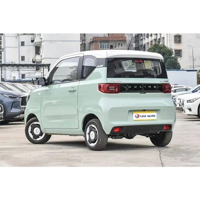 Véhicule énergétique Wuling Hongguang Mini EV 2 portes 4 sièges 13,8kwh capacité de batterie 2024