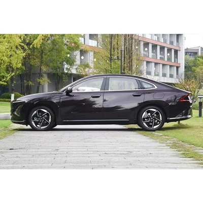 Véhicule énergétique 2024 Wuling Xingguang PHEV 5 portes 5 places berline de classe A avec longue portée