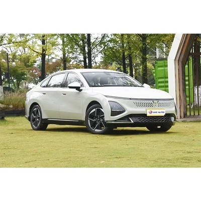 2024 Wuling Xingguang Hybrid Sedan Une classe 5 places avec une technologie PHEV longue portée