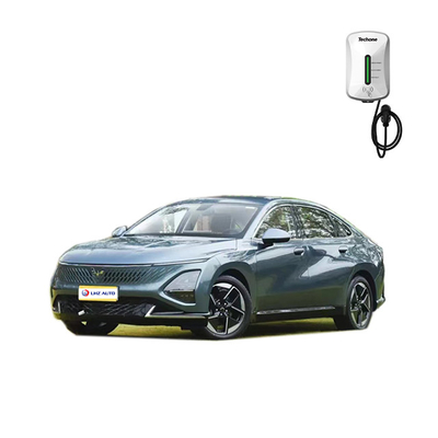 Longue portée batterie au lithium Wuling Starlight Hybrid Sedan Classe A 5 sièges Véhicule à énergie