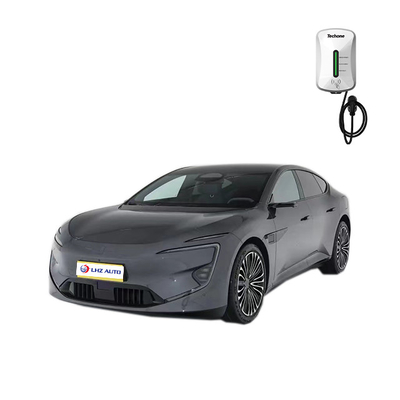Le plus vendu Avatr 12 2024 5 places SUV 4 portes avec 650 km de portée et quatre roues motrices
