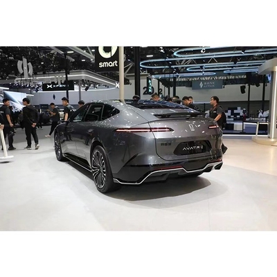 Avatr 12 2024, SUV électrique de luxe et voiture intelligente avec une autonomie de 650 km.