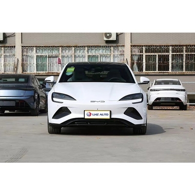 Le véhicule électrique 2024 de BYD Automobile avec une autonomie de 700 km, 5 places et un couple maximal de 310 Nm