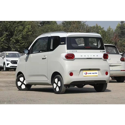 18.8kWh de capacité de batterie Wuling Mini 4 places Véhicule électrique Le choix en 2024
