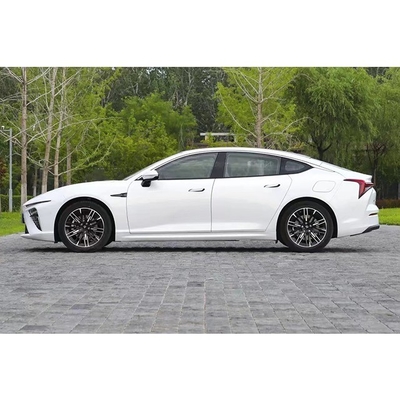 2024 Plus Nezha Auto Neta S Pure SUV électrique Voiture R19 Taille du pneu 1160km Véhicules à énergie