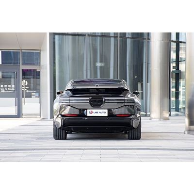 Découvrez la puissance de la voiture de sport électrique à 5 portes pour les amateurs de luxe