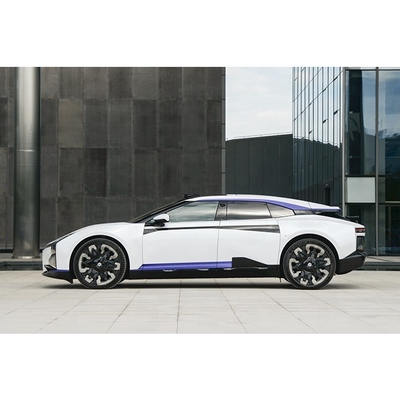Je vous présente la voiture électrique révolutionnaire de Hiphiz avec une accélération impressionnante.