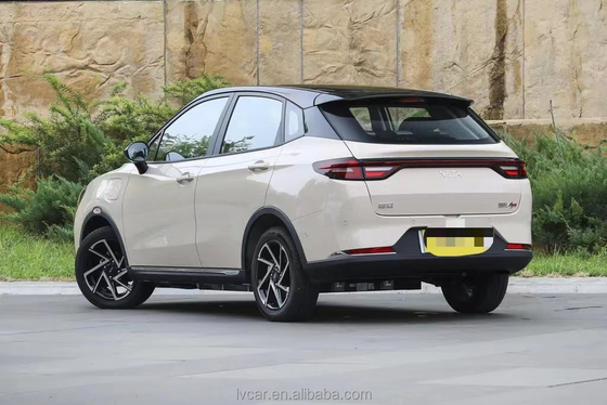 318-401 Km Long Range SUV électrique voiture pour adultes Neta Aya 2024 Nezha Aya Volant gauche