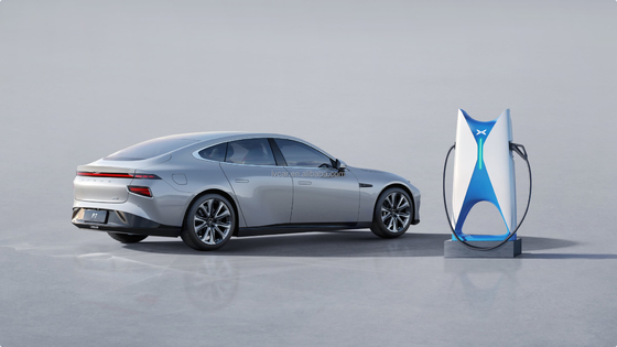 Xpeng P7 Ev 5 places SUV électrique avec couleur intérieure sombre et type de moteur turbo