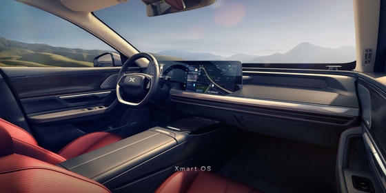 Xpeng P7 Ev 5 places SUV électrique avec couleur intérieure sombre et type de moteur turbo