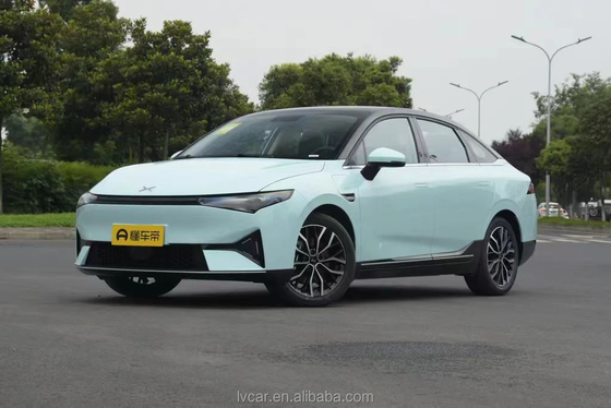 Véhicule électrique XPENG P5 Longue portée 460KM Energy Car 2023 Cruise Control ACC SUV