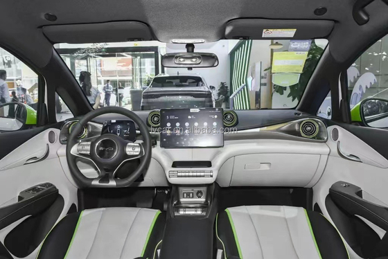 BYD Dolphin 420KM GRATUIT Fashion Knight voiture électrique d'occasion avec 0,5 heure de charge
