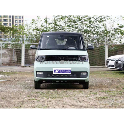 Range de croisière de 120-170Km Wuling Mini voiture électrique avec structure de carrosserie 3 portes 4 places