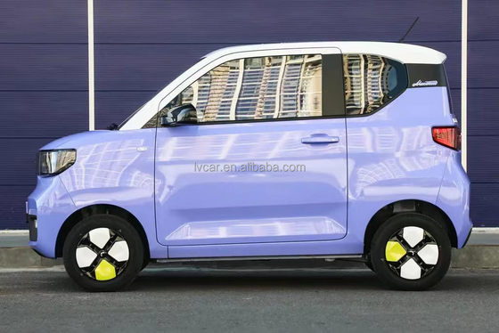 Range de croisière de 120-170Km Wuling Mini voiture électrique avec structure de carrosserie 3 portes 4 places