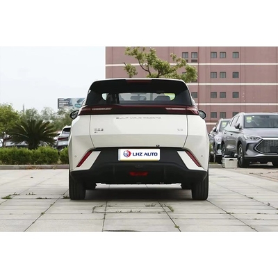 BYD Seagull 2023 SUV électrique avec une puissance maximale de 55 kW et un temps de charge de 0,5 heure