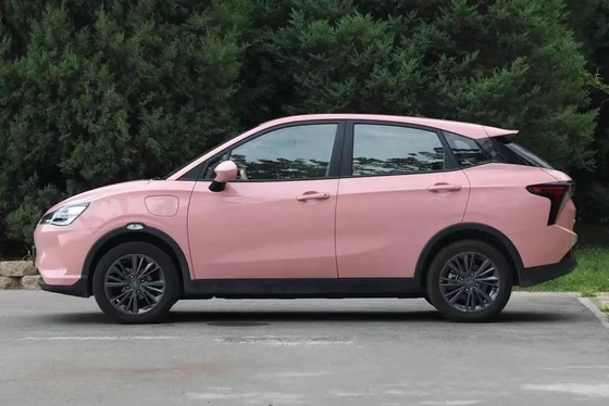2022 Nezha V400lite rose personnalisé petit SUV intelligent SUV longue portée