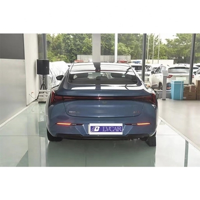 Nezha S Le véhicule électrique 2024 avec système de divertissement de voiture et des fonctionnalités avancées