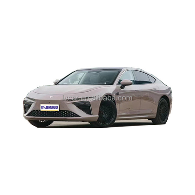 La voiture énergétique révolutionnaire de Nezha S avec une autonomie de 1 160 km et un régulateur de vitesse ACC