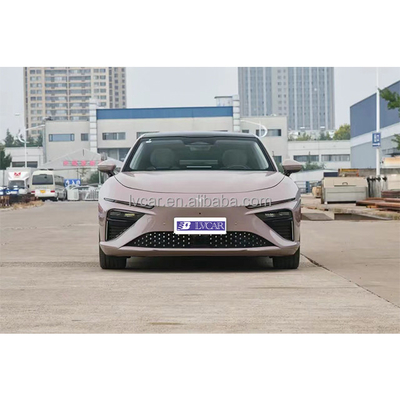 La voiture énergétique révolutionnaire de Nezha S avec une autonomie de 1 160 km et un régulateur de vitesse ACC