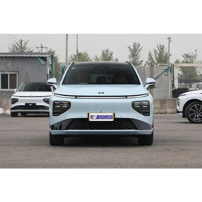 Range 570km Xpeng G9 SUV 4x4 Voiture électrique avec 650km d'empattement et lumière de jour LED