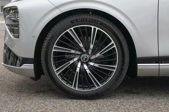 High Speed Electric SUV Car 2023 Xpeng G9 avec un toit panoramique et une autonomie de 702 km