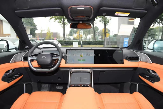 High Speed Electric SUV Car 2023 Xpeng G9 avec un toit panoramique et une autonomie de 702 km