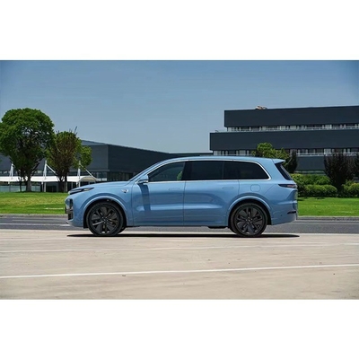 SUV Modèle de luxe de taille moyenne à grande LiXiang L9MAX prise d'énergie dans le véhicule électrique hybride
