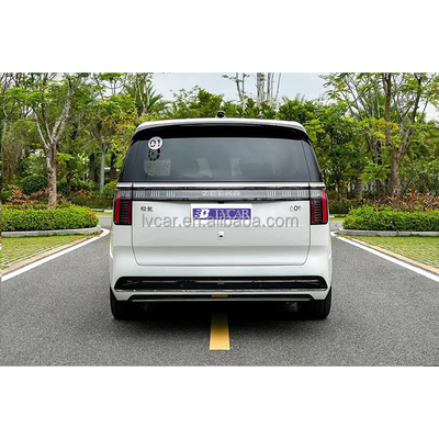ZEEKR 009 6 places MPV de luxe avec une capacité de batterie de 116 kWh et un temps de charge de 0,5 heure