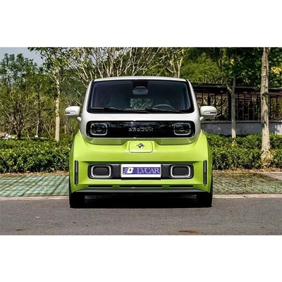 Écran tactile Wuling Baojun 4 portes 5 places Véhicule énergétique avec 4 rapports avant