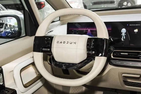 Écran tactile Wuling Baojun 4 portes 5 places Véhicule énergétique avec 4 rapports avant