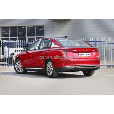 Automobile électrique personnalisée Hongqi E-QM5 SUV de puissance maximale de 100 kW pour véhicule énergétique 2024