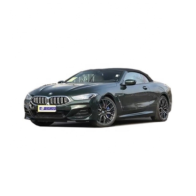 BMW 840i à haute puissance de cheval à traction arrière voiture de sport cabriolet avec caméra arrière à 360 °